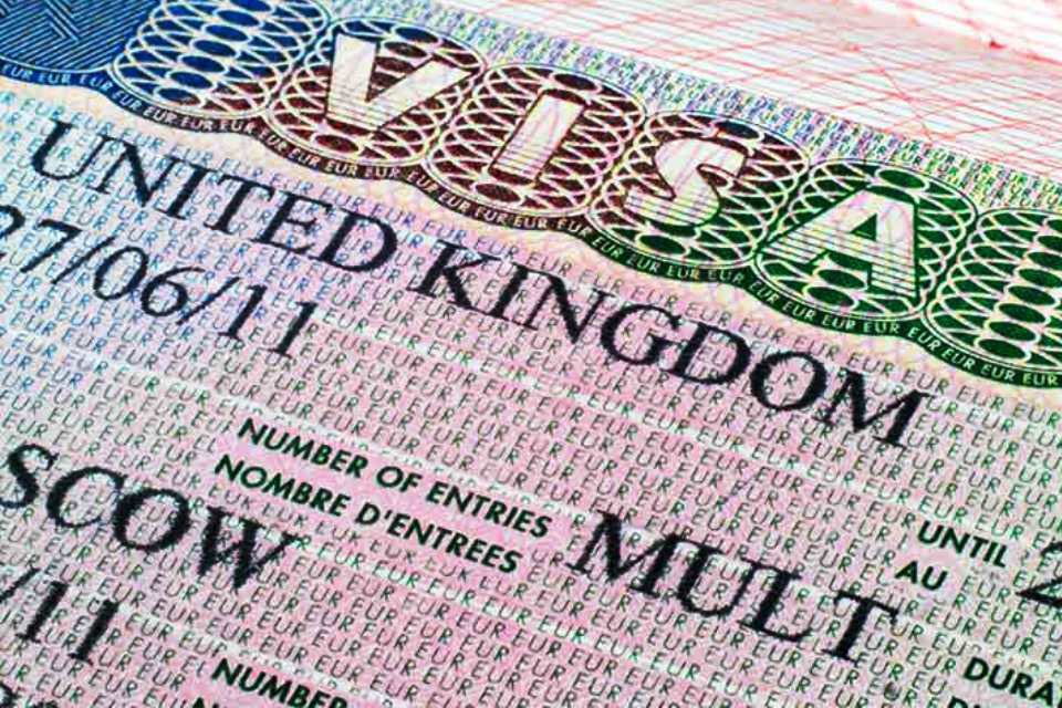 Residents in southern parts of Zimbabwe can now apply for UK visas closer to home, following the opening of a new application centre in Bulawayo.

cite.org.zw/uk-opens-visa-…