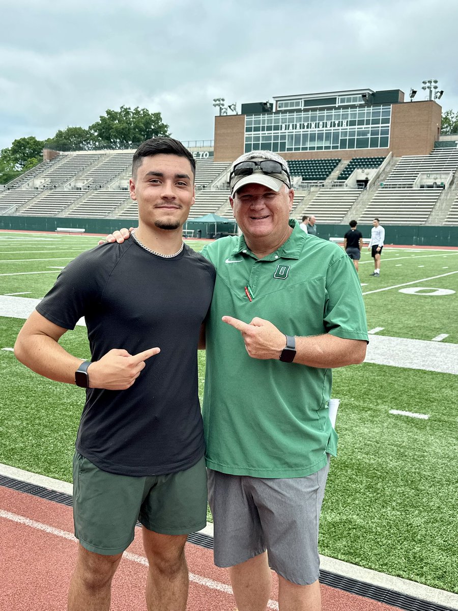 Had a great time yesterday <a href="/DartmouthFTBL/">Dartmouth Football</a> getting to kick live in front of the staff! 

Thank you to <a href="/Coach_McCorkle/">Sammy McCorkle</a> <a href="/Coach_BChapman/">Braxton Chapman</a> <a href="/coachirishodea/">Danny O'Dea</a> for taking the time to talk with me about all that Dartmouth has to offer! Can’t wait to be back!

#TheWoods #GoBigGreen