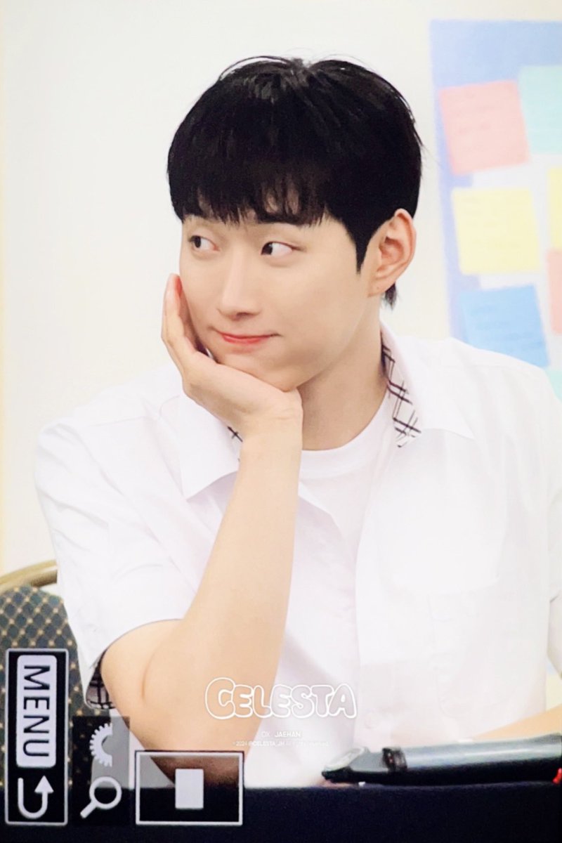 250712 큐니버스 팬페스타 #재한 

빵쟌이 😐

#김재한 #JAEHAN #쟌난꾸러기
#OMEGA_X #오메가엑스