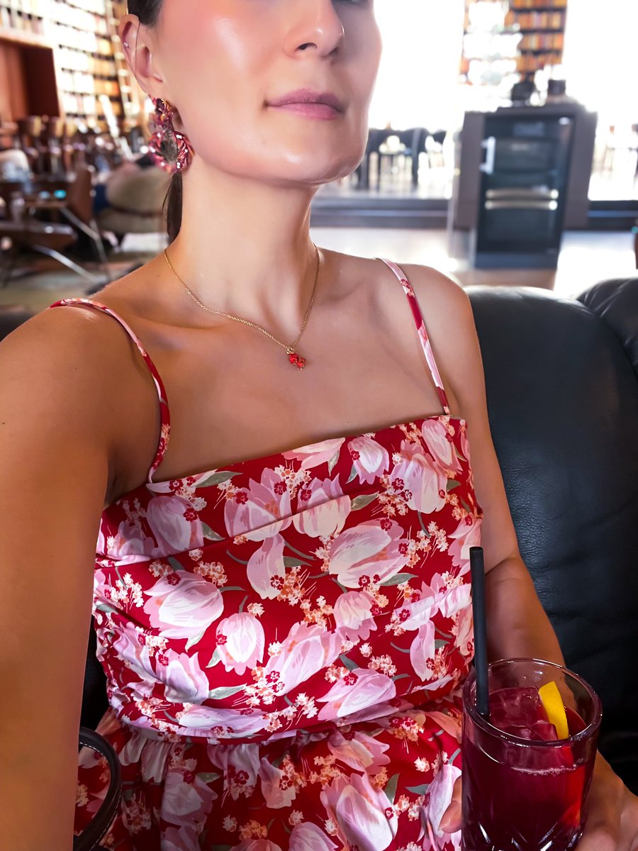 Just arrived in Zurich to enjoy a luxurious spa day—a gift from My devoted submissive.