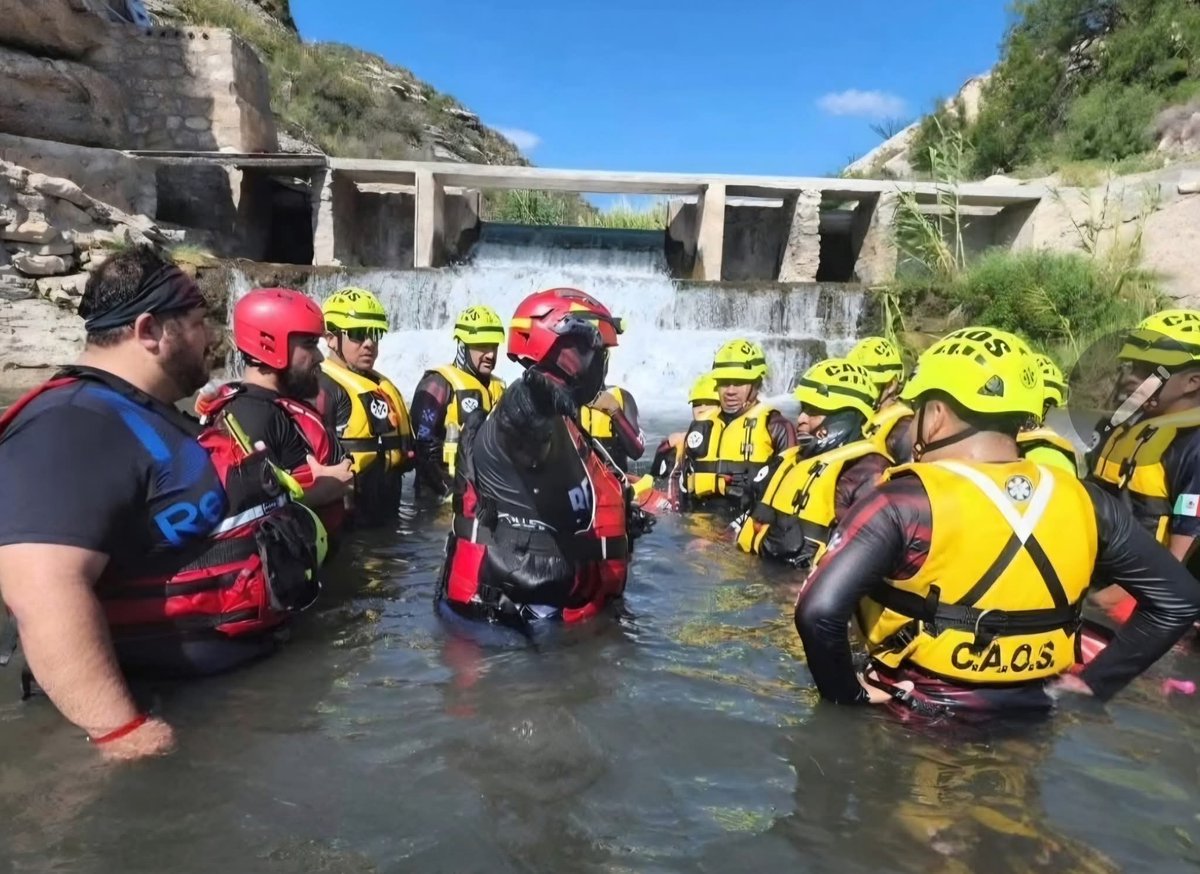 Mientras el sic0pata Trump sigue deteniendo a trabajadores y trabajadoras inmigrantes.
Al ultraliberalismo solo le importan sus beneficios, les da igual que un incendio destruya a familias y sus casas