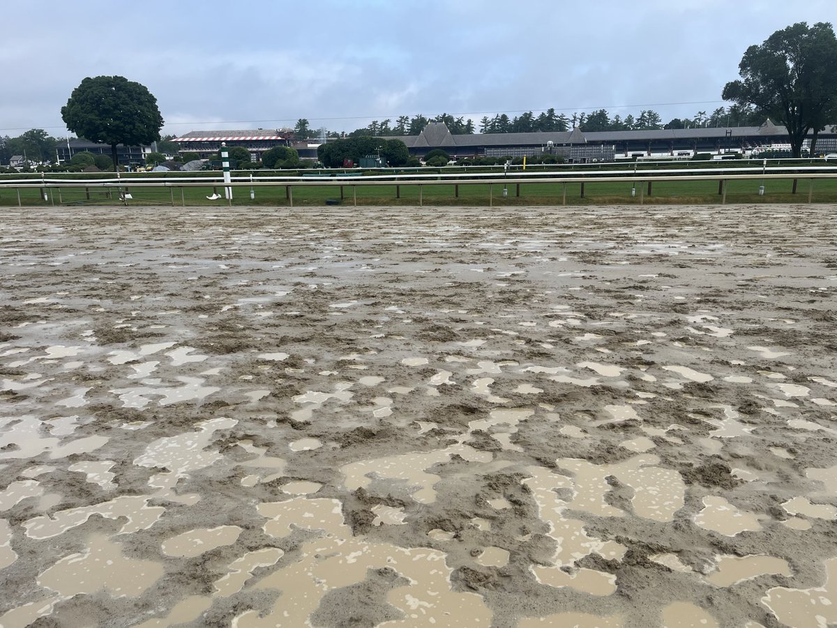 Saratoga main track at 9:30 am