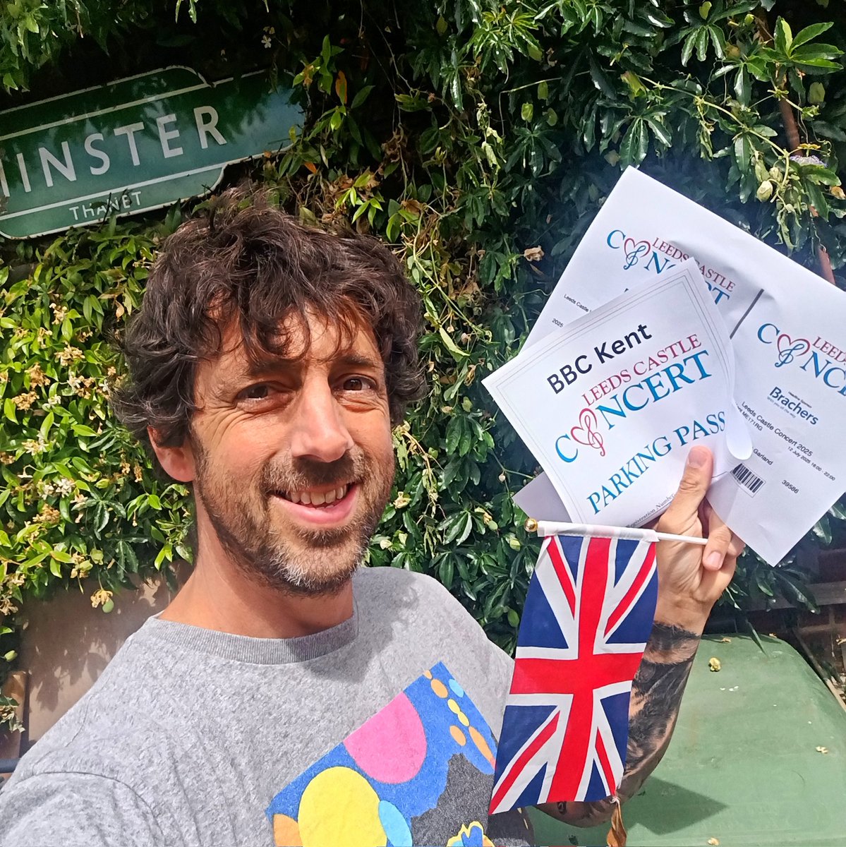 mitchellsnik's tweet image. So thrilled to be heading to the Leeds Castle Classical Concert right now! As part of being nominated for the BBC Pride of Kent award (Green Category), I got 2 free tickets. What an amazing perk! Feeling incredibly grateful. 💚🎶
#BBCPrideOfKent #GreenCategory #LeedsCastle