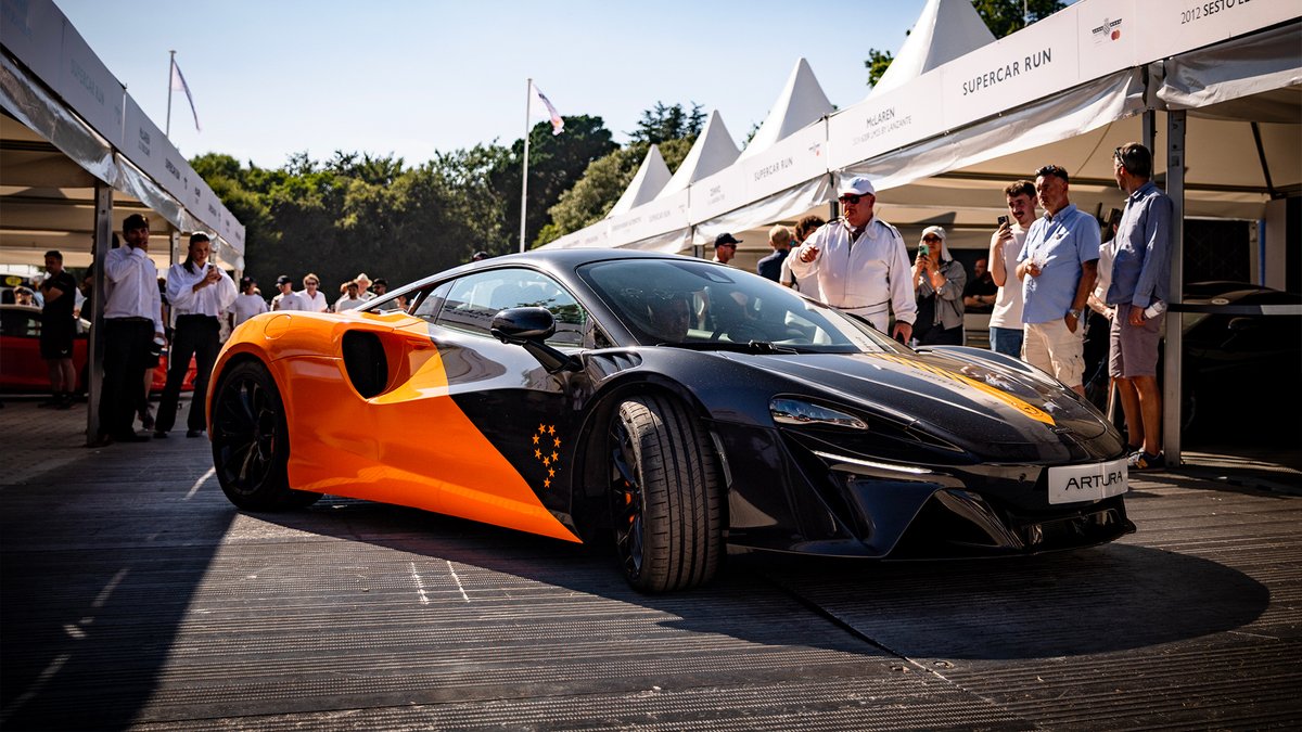 McLarenAuto's tweet image. Some of our jaw-dropping models in the Supercar Paddock at @fosgoodwood &amp;gt; Artura MCL38 &amp;gt; Solus GT &amp;gt; GTS &amp;gt; 765LT &amp;gt; 600LT

#McLarenAutomotive #McLarenFOS #FOS
