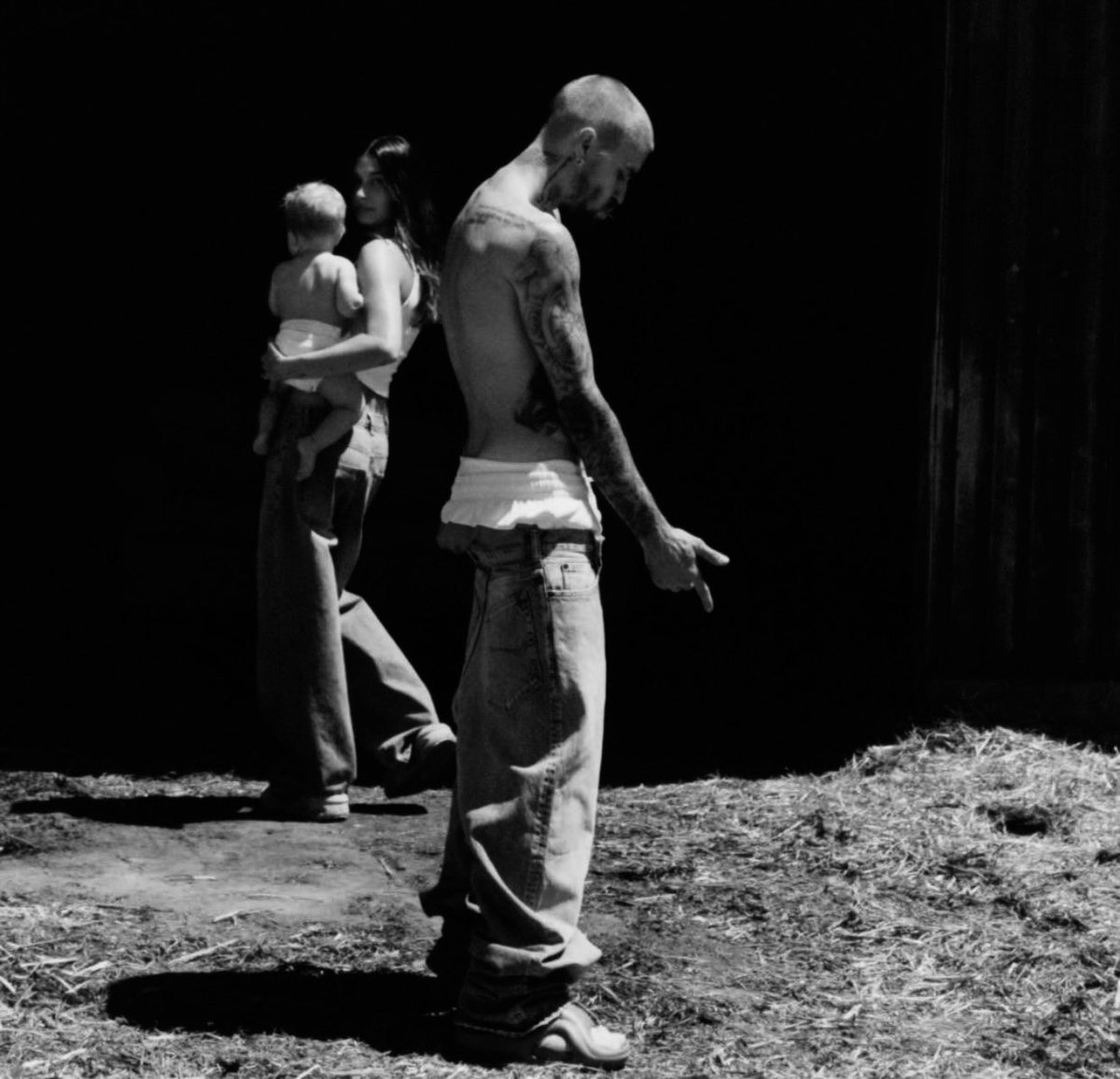 statsonjustin's tweet image. &quot;SWAG&quot; becomes Justin’s biggest debut on Spotify, received 74,327,539 million streams on its first full day of tracking!