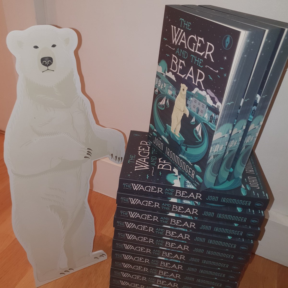 fly_press's tweet image. Proud moment for John Ironmonger! He has been awarded the Fly on the Wall Press Copper Award for his novel, "The Wager and the Bear." Big thanks to acclaimed poet Yogesh Patel MBE, our prize sponsor! Read more: wix.to/rZwzstL #CopperAward #LiteraryExcellence