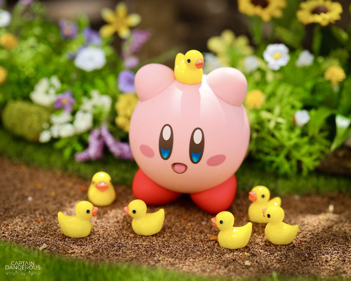 CaptDangerous64's tweet image. Kirby made some friends 🥰🐥 #kirby