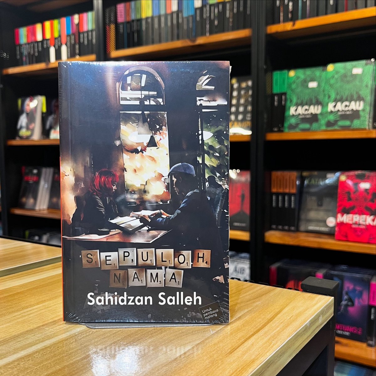 Kedai Fixi #3BukuFixiRM65 (@kedaifixi) on Twitter photo Siapakah pembunuh sebenar Annastacia Mutalib dan apa kaitannya dengan kes-kes Sepuloh Nama?
Buku misteri pembunuhan ini diterbitkan semula di bawah label Fixi Reboot. Jom dapatkan #SepulohNama karya oleh <a href="/Sahidzan/">Sahidzan Salleh π²πΎπ΅πΈ</a> ini sekarang.
#3BukuFixiRM70 Siapakah pembunuh sebenar Annastacia Mutalib dan apa kaitannya dengan kes-kes Sepuloh Nama?
Buku misteri pembunuhan ini diterbitkan semula di bawah label Fixi Reboot. Jom dapatkan #SepulohNama karya oleh <a href="/Sahidzan/">Sahidzan Salleh π²πΎπ΅πΈ</a> ini sekarang.
#3BukuFixiRM70