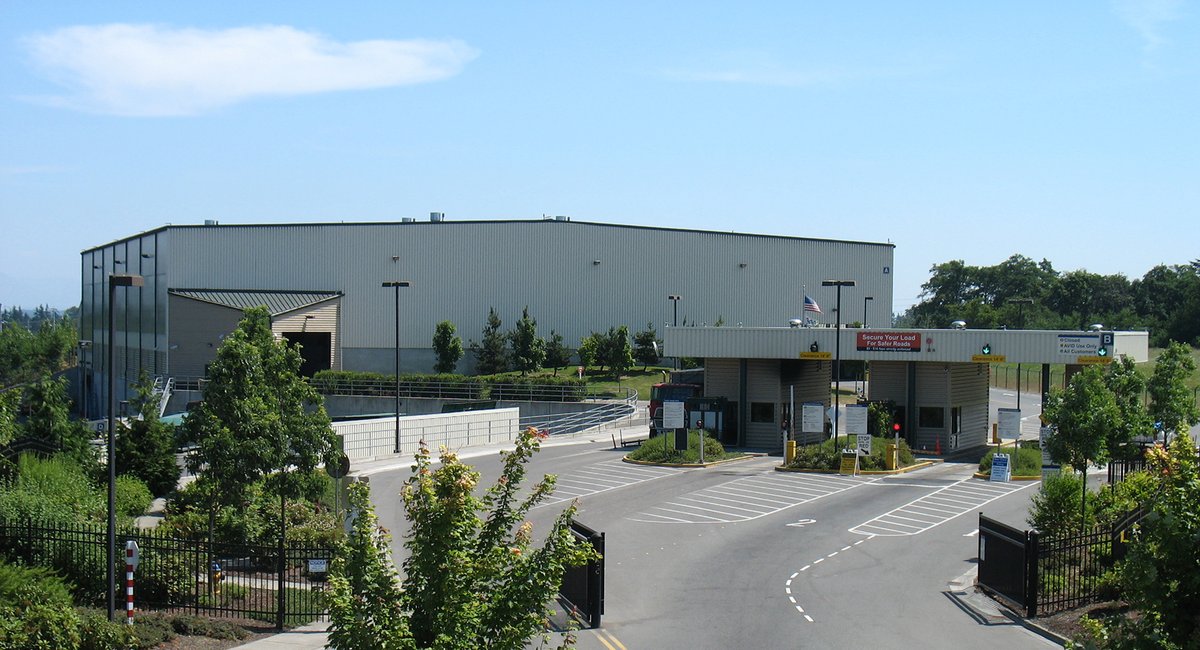 It's a #SnoCoSolidWaste kind of Saturday! Three transfer stations, along with our three drop boxes and household hazardous waste facility, are open. Check out a full list of locations, accepted materials, and more through our solid waste webpage. bit.ly/SnoCoSW