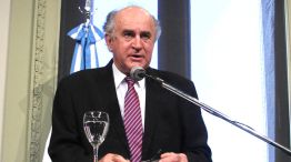 Marina #La47 #RiZZo570 (@marina71087) on Twitter photo "Rodolfo Barra que fue Ministro de Menem, miembro de la Corte y procurador de Milei escribió y firmó un dictamen agregado al expediente que dice que no hay delito ni forma de relacionarla a Cristina"
<a href="/OscarParrilli/">Oscar Parrilli</a> con <a href="/DrJorgeRizzo/">Jorge RiZZo GdD #La47</a>
#RiZZo570 "Rodolfo Barra que fue Ministro de Menem, miembro de la Corte y procurador de Milei escribió y firmó un dictamen agregado al expediente que dice que no hay delito ni forma de relacionarla a Cristina"
<a href="/OscarParrilli/">Oscar Parrilli</a> con <a href="/DrJorgeRizzo/">Jorge RiZZo GdD #La47</a>
#RiZZo570