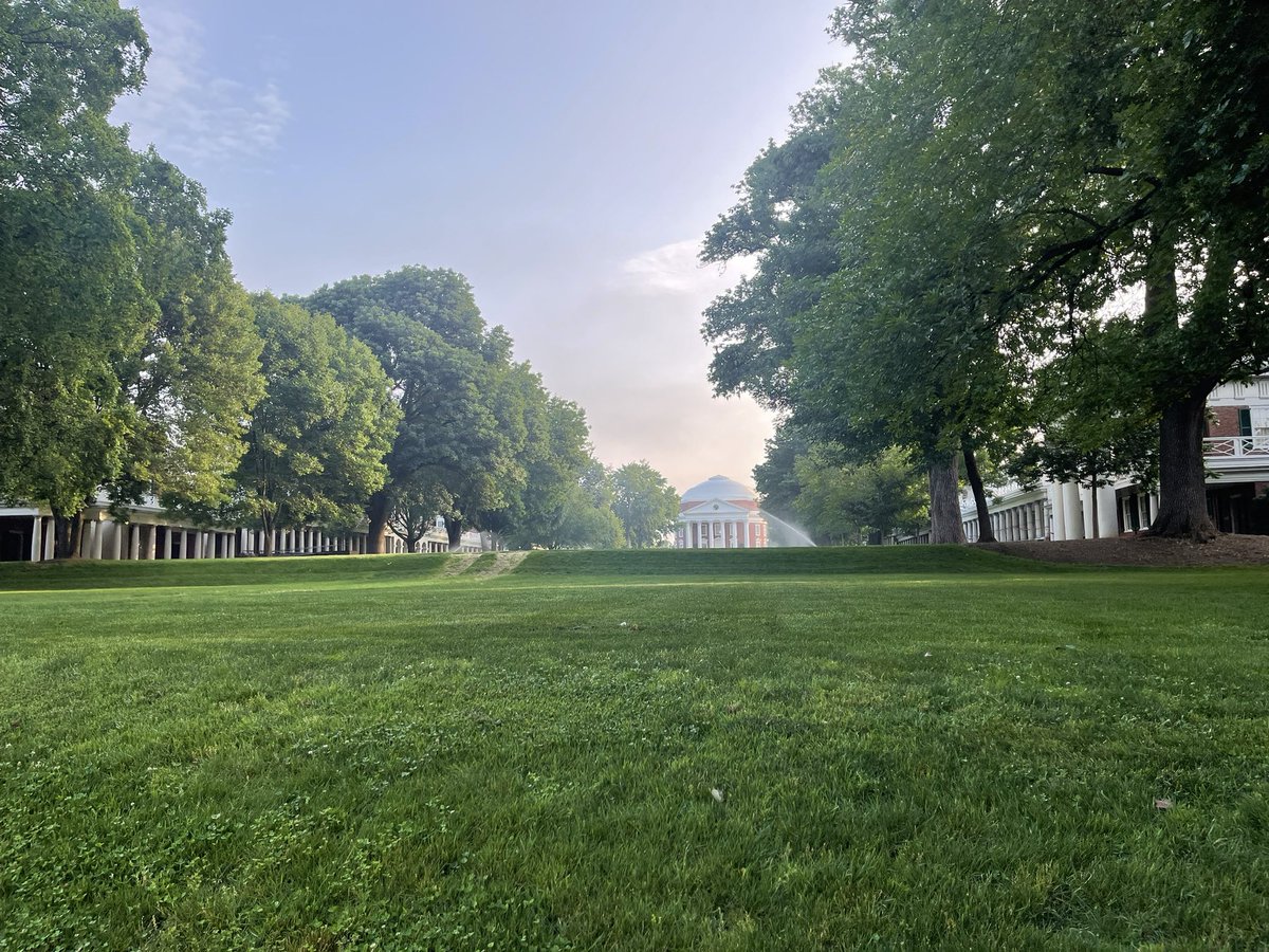Jie_Immunology's tweet image. My lab is recruiting! We study respiratory immunology, chronic lung diseases and aging. Come join us @UVAimmunology at the beautiful UVA campus and Charlottesville. Please help spread the words.