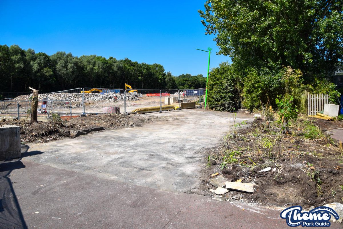 ThemeParkGuide's tweet image. Wild Asia Completely Demolished
Entrance portal and all buildings are now gone.
Kobra relocated to the car park, for now...
themeparkguide.co.uk/news-page/Ches…
#Chessington #WildAsia