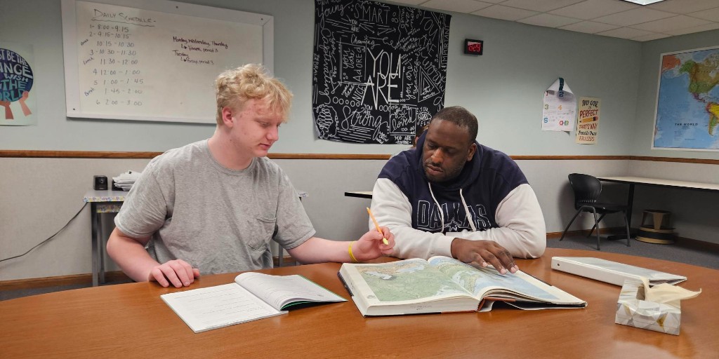 OmahaHomeForBoy's tweet photo. Imagine finally being ready to turn your life around and then realizing you can’t even afford a notebook. That’s the reality for many of our students, but YOU can help change that. Support our Back to School Drive today via our Amazon registry:  https://t.co/uoDQFfDCHw https://t.co/MaV1s3GxZM