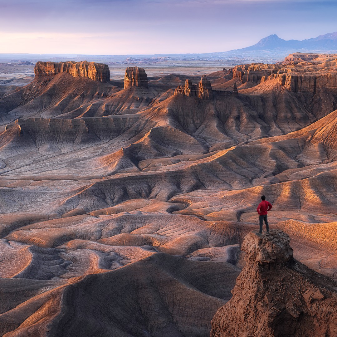 Moonscape Overlook might be the most otherworldly viewpoint in central Utah. The vast silence and strange beauty make it feel like you’ve stepped onto another planet.

Photo by Marcin Zajac