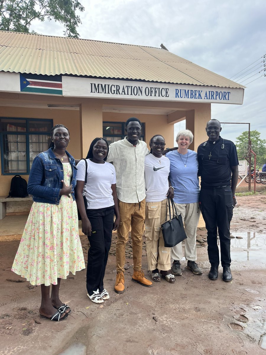 orlamtreacy's tweet image. First step on the way to Rome to join in the Jubilee celebrations for Youth. Prayers needed for the visa process as the team heads to Addis Ababa for their visas ❤️🇸🇸🙏 #RomeJubilee, #jubilee2025,