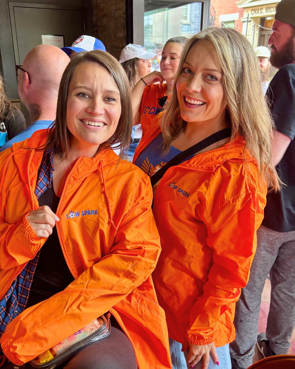 ⚽ Repping Low Spark rain or shine! Join us before the Hell is Real match and sip on our game day specials:

$3 Budweiser
$5 Pacifico
$20 domestic buckets
$30 seltzer buckets

Specials are available from one hour before the game until one hour after, all season long! 🧡💙