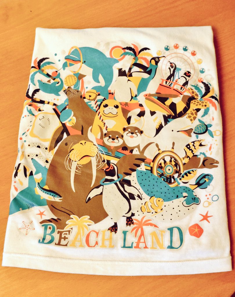 foca_ccha's tweet image. そして,おみやげ✨️
新デザインTシャツが出ていたので,ついつい購入😅当日着て行ったのは,2〜3年前に販売されていた右側の物
あと地元特産「青のり佃煮」(パウチ加工) もオススメ!
ショップ入口にはなぜかミッフィーが! 謎
涼しくなったらまた行きます🐬🦭🥰
#南知多ビーチランド
2025年7月10日