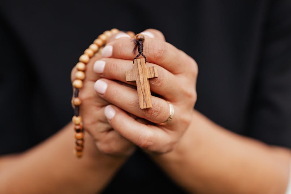 archindy's tweet image. 🌼✨ Happy National Simplicity Day! Let's embrace the beauty of minimalism and find joy in the little things. Prioritize prayer, focus on what truly matters, serve others, and be good stewards of our world's resources. 💛🍃 #ArchIndy #LaudatoSi