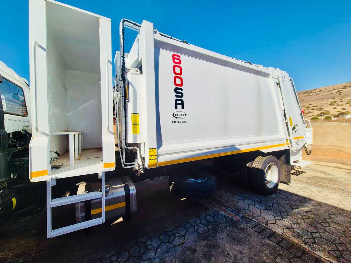 FOR SALE: 2024 FAW 15.180 FL Freight Trucks 

Less than 100km on the clock. x3 trucks  Available! 

💰 Price: R1,500,000 each 

📍 Located in Pretoria, Gauteng 
📲 DM to book a viewing / get full specs.