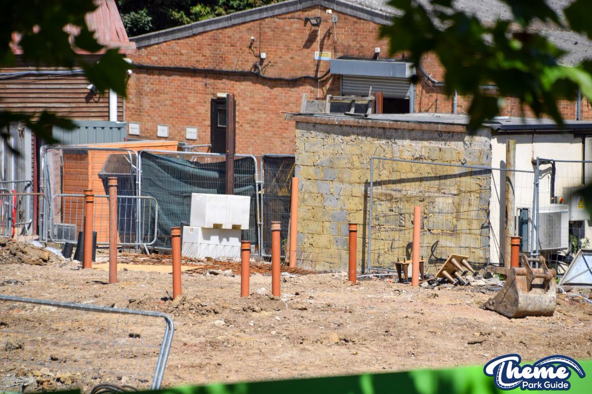ThemeParkGuide's tweet image. Paw Patrol Land rollercoaster foundations continue
themeparkguide.co.uk/news-page/Paw-…
#Chessington #PawPatrol