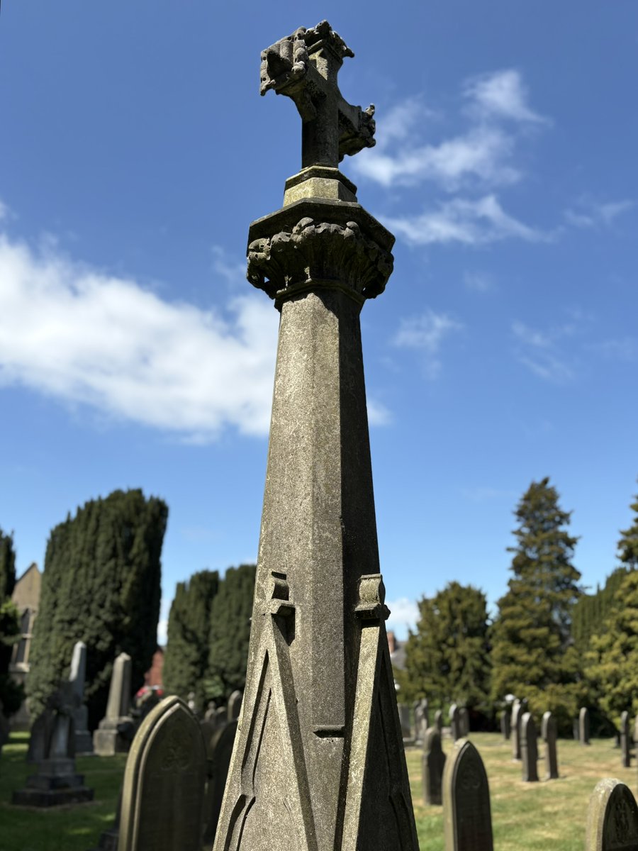 Against a cerulean sky with slivers of summer cloud - an intricately decorated cross atop a tall stone plinth stands tall within a quintessential churchyard.

🪦 Parish Churchyard of Selby. North Yorkshire. UK.

#GraveyardSquirrel #TombstoneThursday #StillSleuthing 🔍