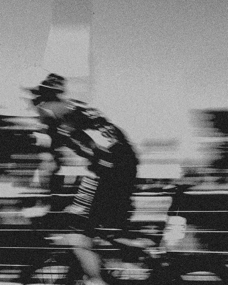 Fragments de Tour 

Stage 3 - 7 | @groupamafdj | Filante SLR

hubs.li/Q03w-BYQ0