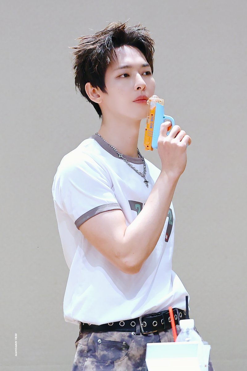 250712  

슈퍼 핫가이🔫🩵  

#OnlyOneOf #オンリーワンオブ #온리원오브 #KB #キュビン #규빈 #신규빈
<a href="/OnlyOneOfmember/">온리원오브</a>