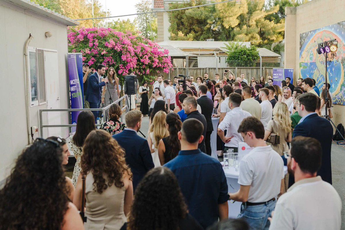 UNDPCY's tweet image. They say youth are the future. Last night, they were the moment. 100+ joined the Technical Committee on Youth’s first event to share ideas &amp;amp; shape the future.
🗳️ A journey begins—driven by youth, for youth.
Read more🔗linkedin.com/posts/undpcypr…
