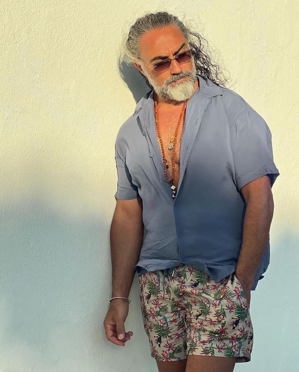 Ну, Сюслюм Ага, ну шайтан! Вы видели его вообще???