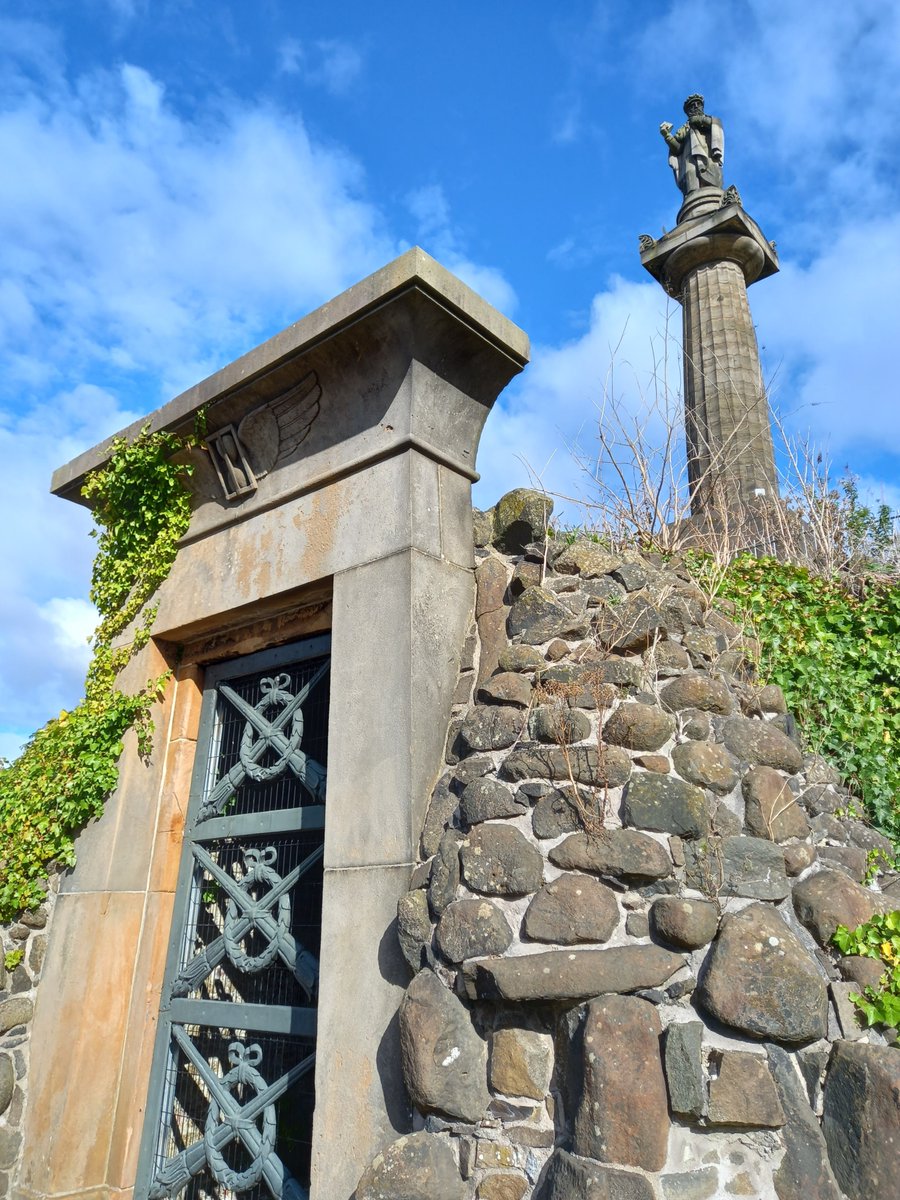 Under the gaze of JOHN KNOX (1515-1572), writer and founder of the Church of Scotland clad in Geneva gown from atop his high Doric column - the Egyptian Vaults await the curious.

🪦 The Necropolis. Glasgow. Scotland.

#GraveyardSquirrel #StillSleuthing 🔍 <a href="/GlwNecropolis/">The Friends of Glasgow Necropolis</a>