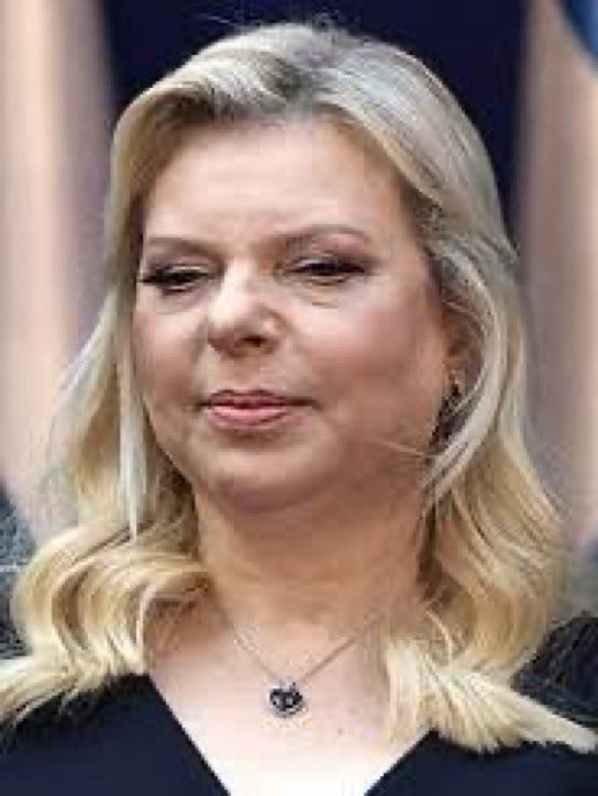 RealAlexJones's tweet image. I believe Lindsey Graham may be leading a double life as Netanyahu's wife.
Now it all makes sense..