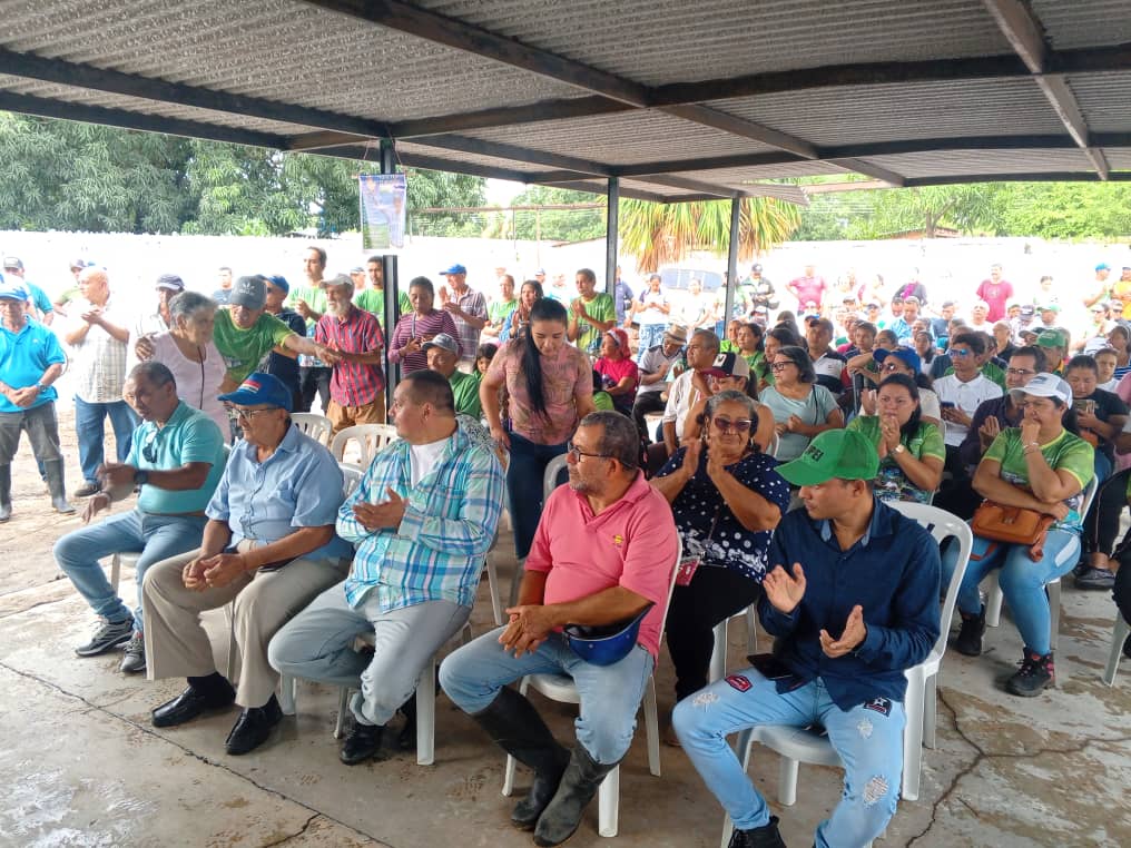 ¡Comenzó la campaña electoral! ✅

<a href="/Valmorealcalde/">Valmore Betancourt Alcalde De Guanarito</a>, candidato a alcalde por el municipio Guanarito, #portuguesa es el abanderado de #Copei 🟢

Este #11Jul fue juramentado su comando de campaña.

Juntos #PorElGuanaritoPosible 🗳️ 

#ValmoreBetancourt #Guanarito  #VotaCopei