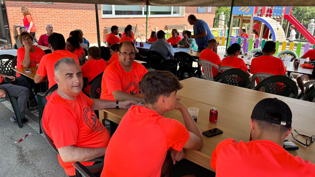 ✅ Media participa en la IV Marcha Memorial #MarceloMateo

Cientos de personas han asistido a la cita que ha recorrido diferentes pueblos del municipio de #Villafufre en recuerdo del que fue su alcalde durante varias décadas
ℹ️➡️ bit.ly/44XIq7o