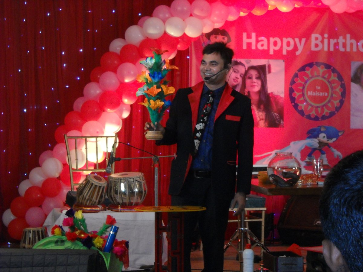 omarsharif81's tweet image. 🌹Happy birthday party🎂Magic Show in Dhaka Bangladesh🇧🇩.
🔍To know more search Google Images:- Birthday party best famous handsome Magician Omar Sharif of Dhaka, Bangladesh/ Birthday party top Magic entertainer of Bangladesh
#Birthday_Party #Magic_Show #Event #Planner #Dhaka #BD
