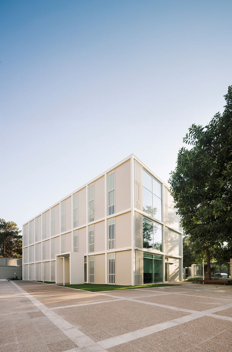 Ramón Esteve Estudio transforms Valencia’s 1873 San Juan Bautista Asylum into Universidad Europea’s Turia Campus. Heritage mosaics &amp; cloisters restored; a pine-clad annex expands capacity to 2 k students. 

Full gallery → archinect.com/firms/project/…

#Architecture #Valencia