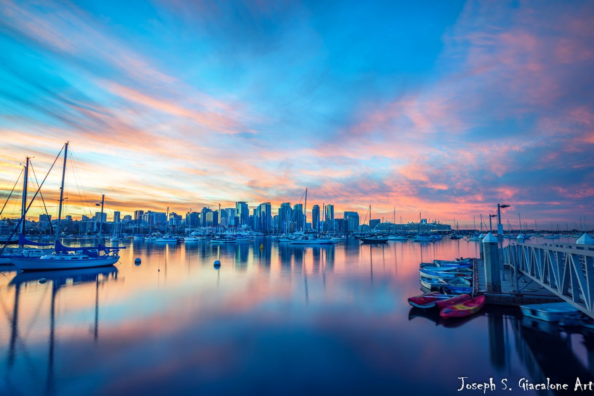 GiacalonePhoto's tweet image. Love a great sunrise in San Diego. 
#SanDiego #visitsandiego #sunrise