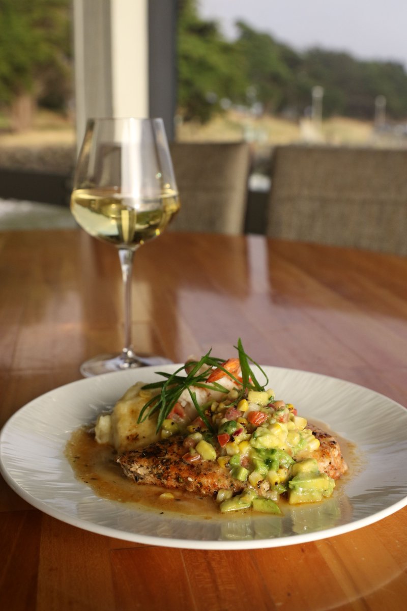 A delicious dinner with a stunning view of the bay. 🤩