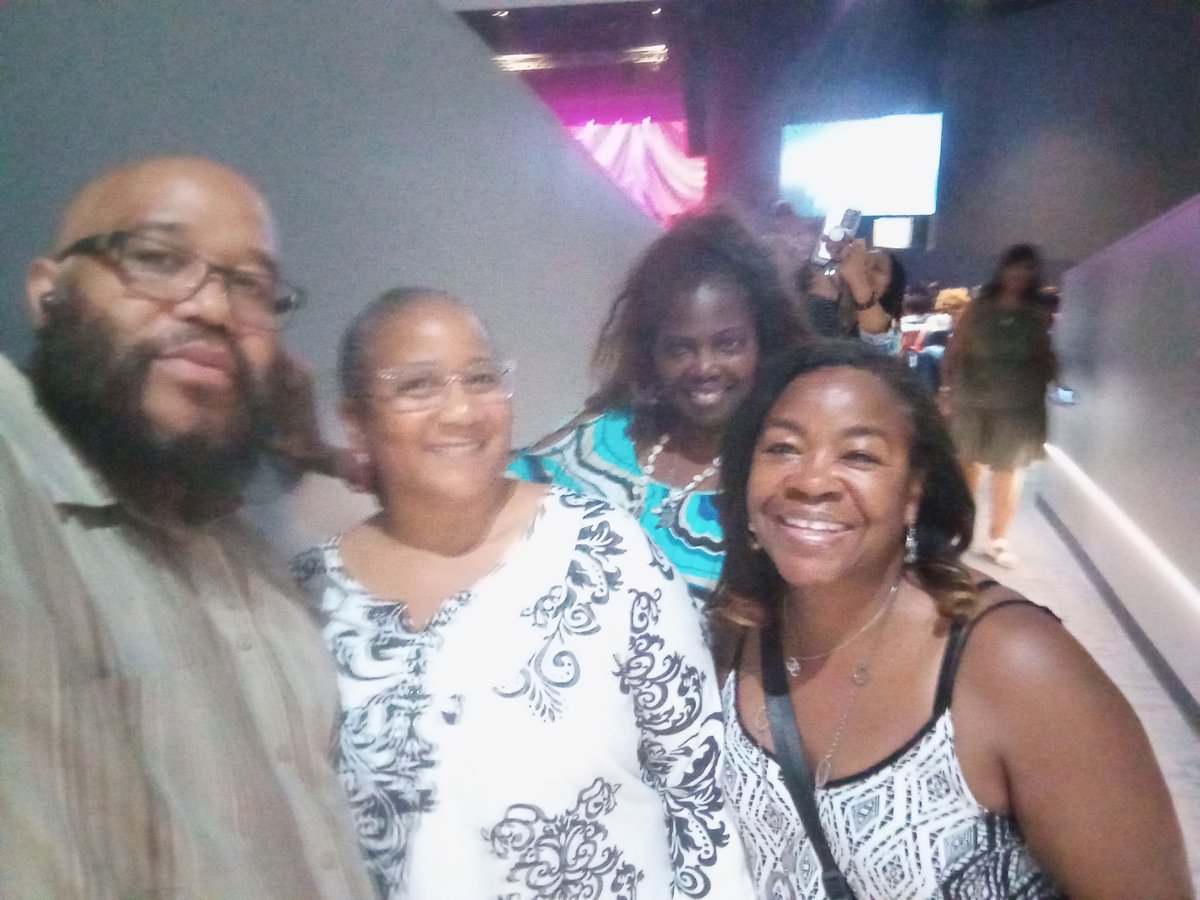 Zee ๐ (@misszanette) on Twitter photo <a href="/HearOurCity/">Hear Our City Media</a> This live recording was ๐ฅ๐ฅ๐ฅ. <a href="/jonmcreynolds/">Jonathan McReynolds</a> is anointed and blessed so many of us. The live production was intimate and brought us all closer. Thank you for sharing your gift. <a href="/HearOurCity/">Hear Our City Media</a> This live recording was ๐ฅ๐ฅ๐ฅ. <a href="/jonmcreynolds/">Jonathan McReynolds</a> is anointed and blessed so many of us. The live production was intimate and brought us all closer. Thank you for sharing your gift.