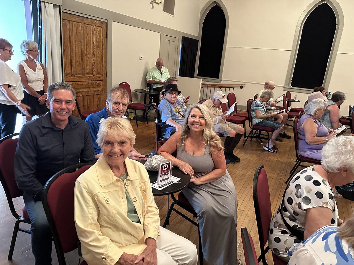 TimLouisKitCon's tweet image. When my parents are in town, I take the job of 'local tour guide' very seriously.
Brenda and I brought them to the St. Jacobs Schoolhouse Theatre for a night out - and of course, a chance to show off one of the gems of our community.
I'm always so proud to share the places…