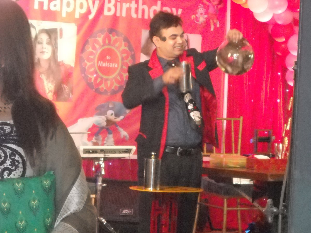 omarsharif81's tweet image. 🌹Happy birthday party🎂Magic Show in Dhaka Bangladesh🇧🇩.
🔍To know more search Google Images:- Birthday party best famous handsome Magician Omar Sharif of Dhaka, Bangladesh/ Birthday party top Magic entertainer of Bangladesh
#Birthday_Party #Magic_Show #Event #Planner #Dhaka #BD