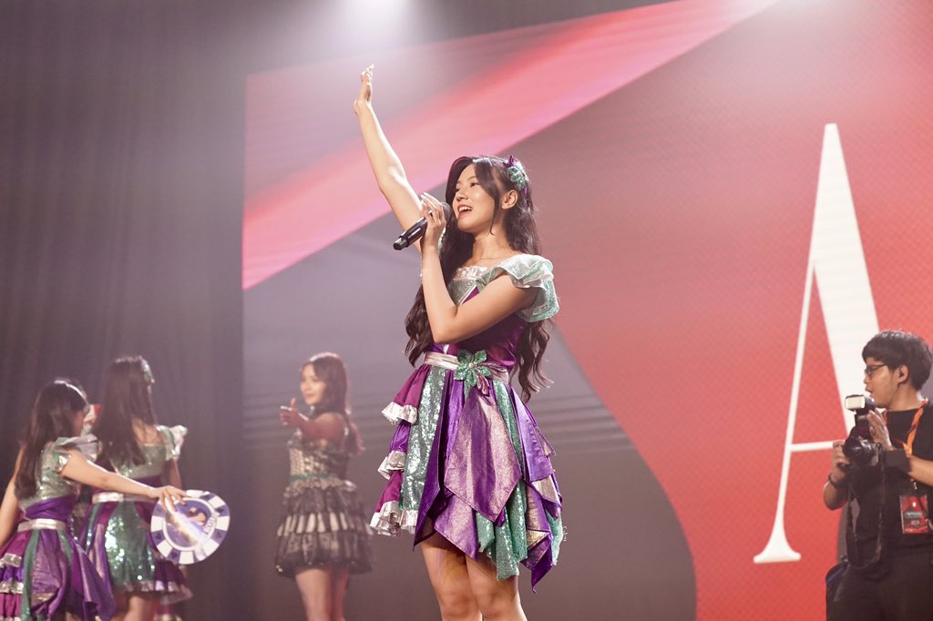 ForLoveliest's tweet photo. Last tour Indira 💜💚

@SP_IndiraJKT48 
#ALLINTOUR2025SURABAYA https://t.co/xULQa0e1EV