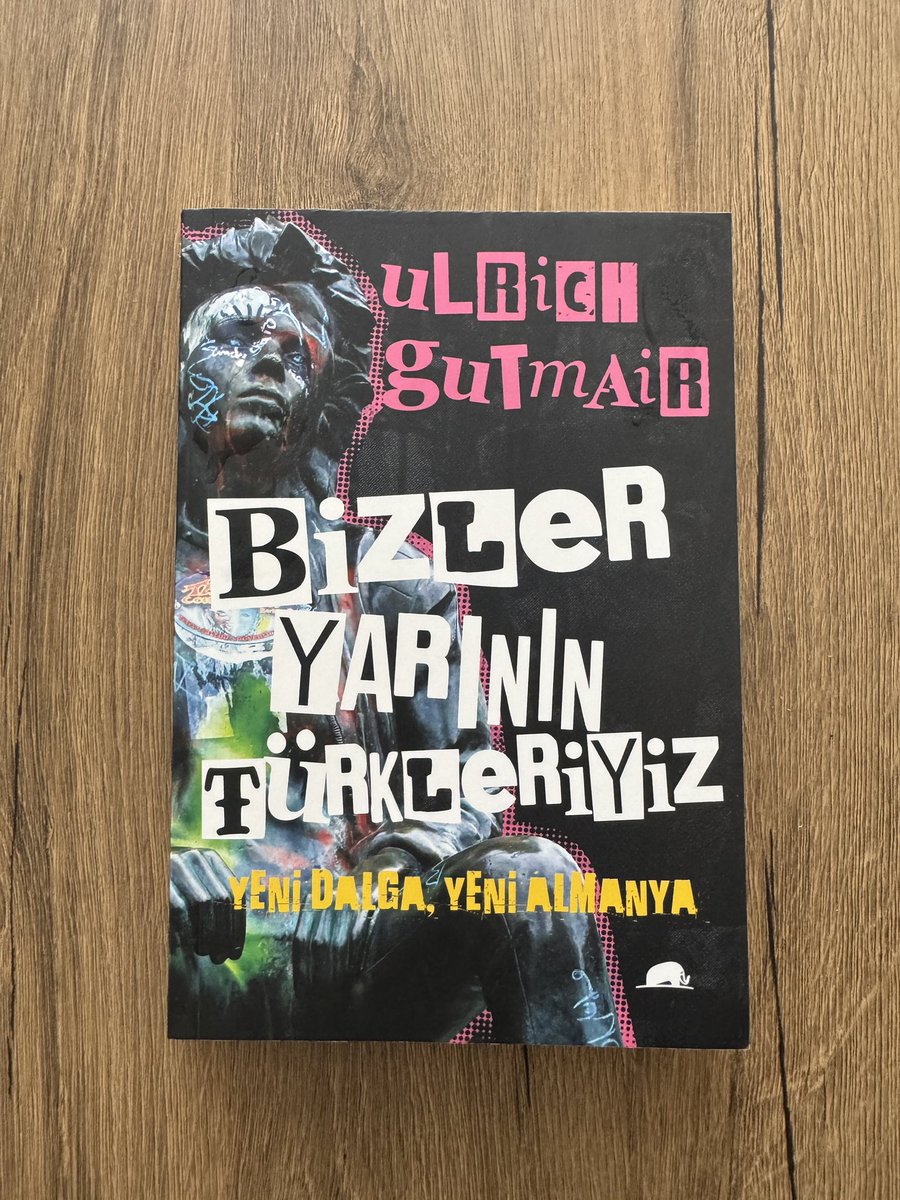 <a href="/ketebe/">Ketebe</a> Çok ilginç bir kitap daha gelmiş <a href="/kolektifkitap/">Kolektif Kitap</a> tan . Almanya’daki punk kültürü üzerine heyecan verici bir iş. İlk fırsatta bitiririm gibi :)