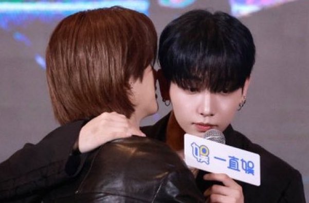 they don’t know about personal space😇