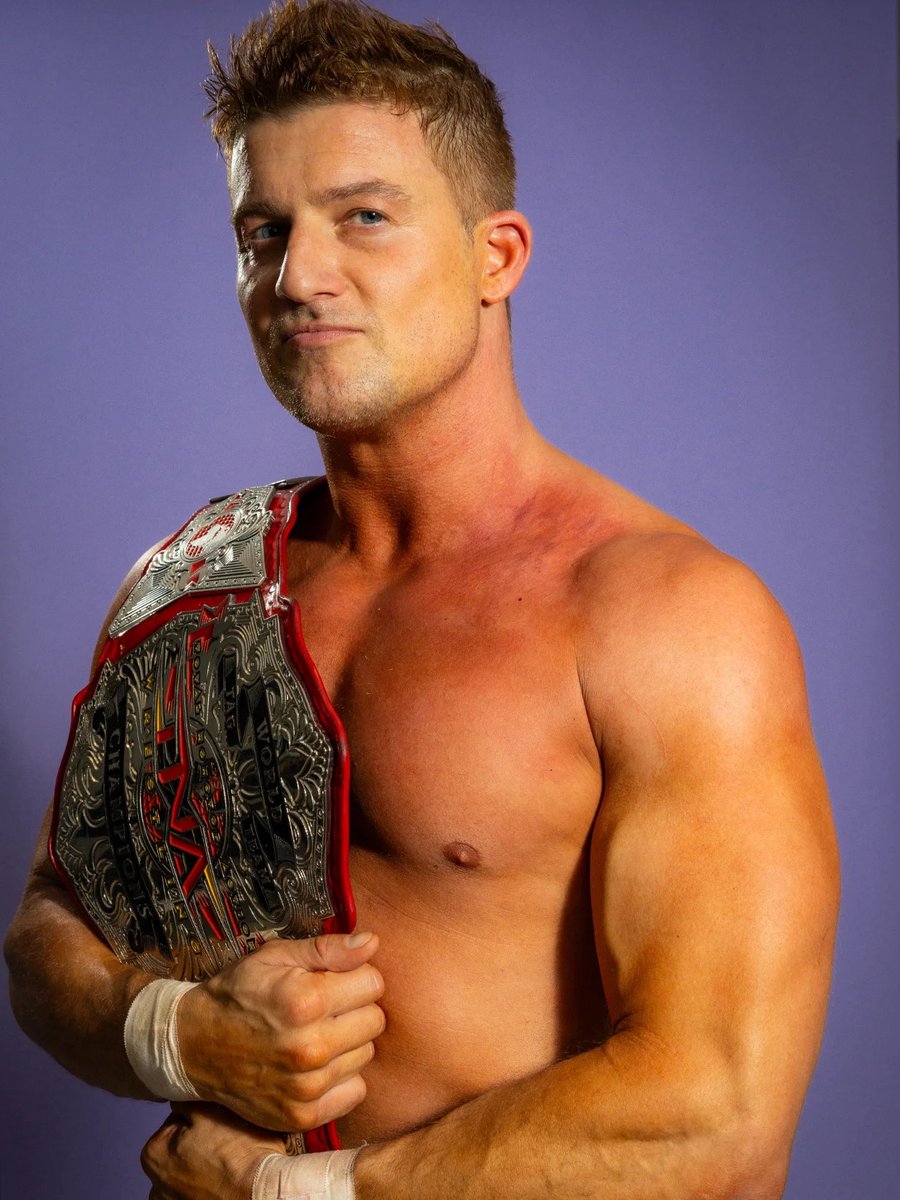 Hunk. | fake! tweet media