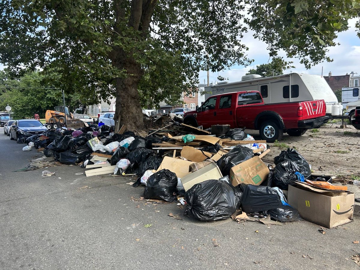 PhilaSanitation's tweet image. Crews have been attacking cleaning piles since returning to work. Here are 700 E Clearfield St and Gratz and Cecil B Moore.