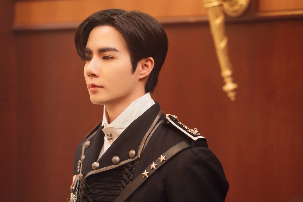 zee_pruk's tweet photo. ขอเชียร์น้องนิน เอ้ย ท่านชายคณินทร์
ROYAL ROUND ONE
#TheNextPrinceEP11 https://t.co/3hhOtmCQby