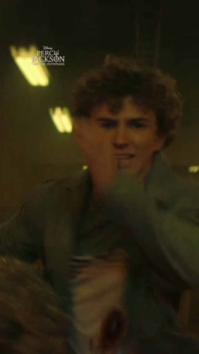 fictionalxmoon's tweet image. ok so this is definitely percy running through the princess andromeda with the golden fleece, possibly after fighting luke … i need the context of this scene