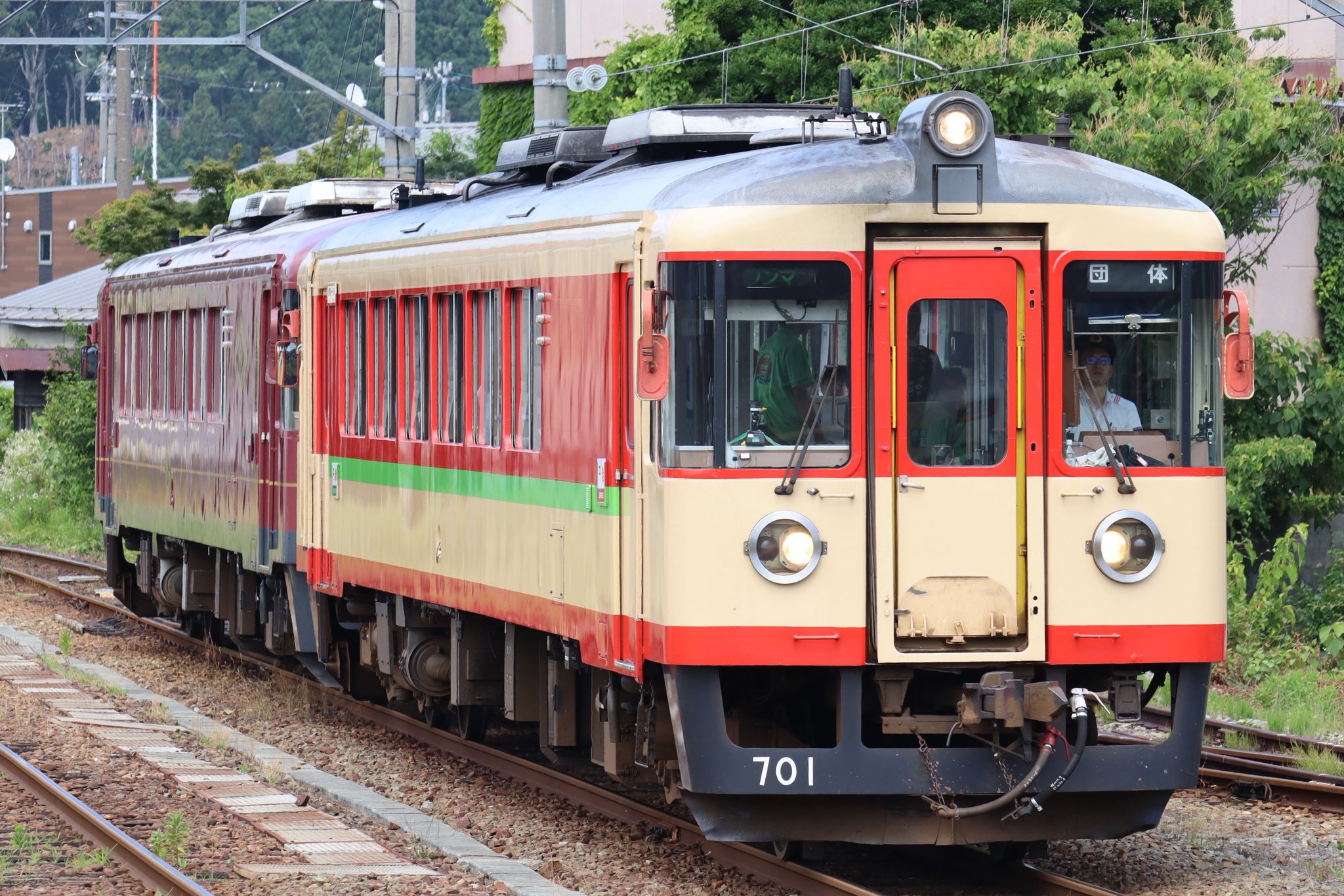鉄道　スタフ　春臨④ 春色の駿豆路で「HAPPY PARTY TRAIN」を。 - くるま走ってたの！