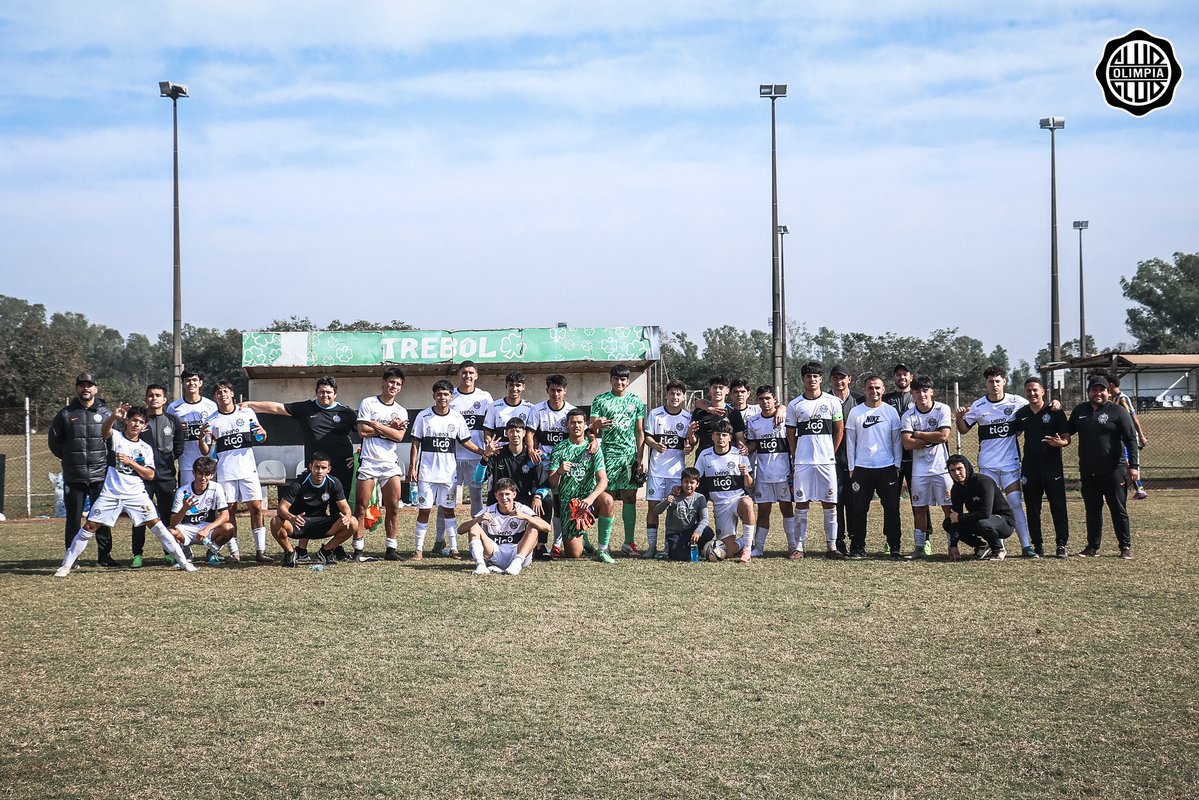 FormativasO's tweet image. #Sub17 💎

💪🏻 ¡GANÓ #𝗢𝗟𝗜𝗠𝗣𝗜𝗔! 🤍🖤🤍

➖️ Olimpia [7-2] Luqueño. 

#SoyDelOlimpia ⚪️⚫️⚪️