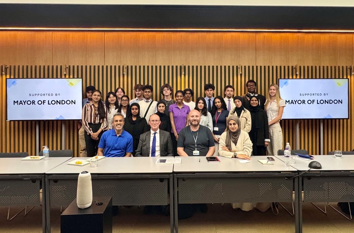 terrorwatchdog's tweet image. Thank you @Future_LeadersP and @MOPACLdn for organising- this was a brilliant experience - I learnt a lot about your experiences online and (without wanting to sound too pompous) thought you were articulate and informed. Good luck.